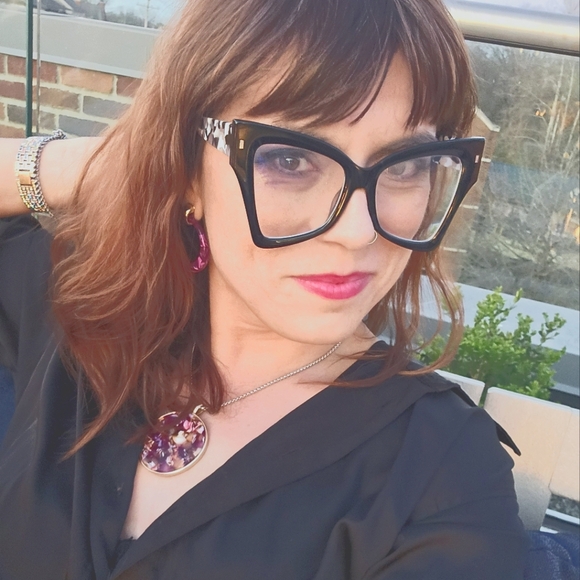 Mostly Chicos & Banana Republic - Picture 2 of 11